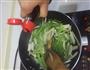 芹菜炒杏鲍菇的做法图解5