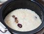 红枣莲子桂圆粥的做法图解5
