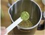 豆浆也可以很洋气-抹茶豆浆的做法图解3