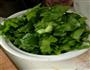 青菜煮油豆腐的做法图解1