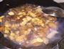 红烧肉炖猴头菇豆蔻的做法图解5