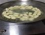 白菜豆干瘦肉汤的做法图解2