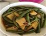 土豆炖豆角的做法图解1
