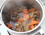 胡萝卜炖羊脖的做法图解10