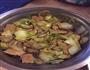 娃娃菜炒肉的做法图解1