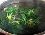 炝拌菠菜的做法图解3