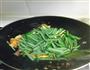 腊肉炒蒜苗的做法图解7