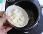 桃胶银耳雪梨羹的做法图解4
