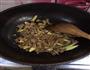 鸡胗炒泡菜的做法图解5