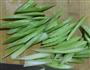 芹菜炒肉丝的做法图解1