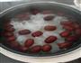 滋补银耳红枣羹的做法图解5