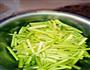 家常鸡肉炒蒜苔的做法图解4