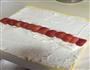 草莓浮云卷，蛋糕卷也可以逼格满满的做法图解24