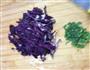 凉拌紫甘蓝的做法图解1
