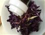 凉拌紫甘蓝的做法图解2