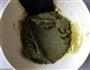 抹茶杏仁奶酪味马卡龙的做法图解2
