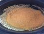 花生玉米渣粥的做法图解1