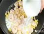 奶油虾仁意面的做法图解12