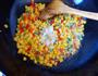 松仁玉米的做法步骤7