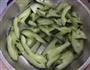青瓜炒牛肉的做法图解3