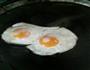 煎鸡蛋的做法图解1