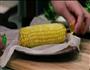 3分钟健康低热量微波炉烤玉米的做法图解2