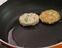 香煎花生豆腐饼的做法图解6