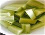 黄瓜炒肉的做法图解1