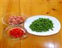 豌豆肉沫的做法图解1