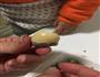 盐焗鹌鹑蛋的做法图解7