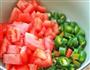 青椒西红柿炒萝卜缨的做法图解3