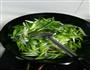 蒜苗爆羊肉的做法图解4
