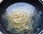 芝士虾球意面的做法图解4
