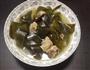 电饭煲版海带排骨汤的做法图解2