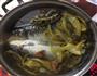 超级简单好喝的酸菜鲫鱼汤的做法图解4