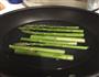 蒜蓉芦笋的做法图解2