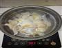 小鱼翅响螺片煲排骨汤的做法图解5