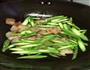 芦笋炒五花肉的做法图解4