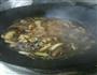 干锅溜肥肠的做法图解2