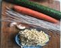 家常冷菜黄瓜拌千张粉丝的做法图解1