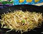 黄豆芽炒粉条的做法图解5