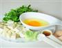 豆苗鸡蛋汤的做法图解1