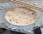 胡萝卜黄瓜煎饼的做法图解1