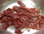 苦瓜炒牛肉的做法图解1