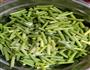 腌蒜苔的做法图解3
