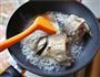 榨菜鱼头豆腐汤的做法步骤8