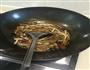菌菇小炒肉的做法图解5