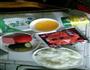 番茄青瓜火腿鸡蛋炒饭的做法图解1