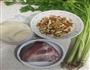 蒸芹菜鲜肉馄饨的做法图解1