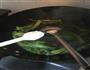 豆豉鲮鱼油麦菜的做法图解5